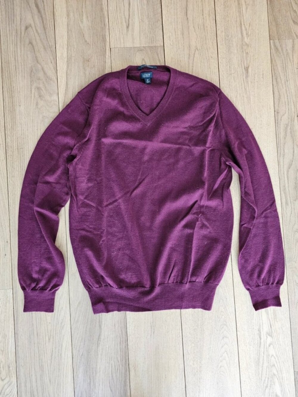 Burgundy Wool V-Neck Sweater, Men’s Size M